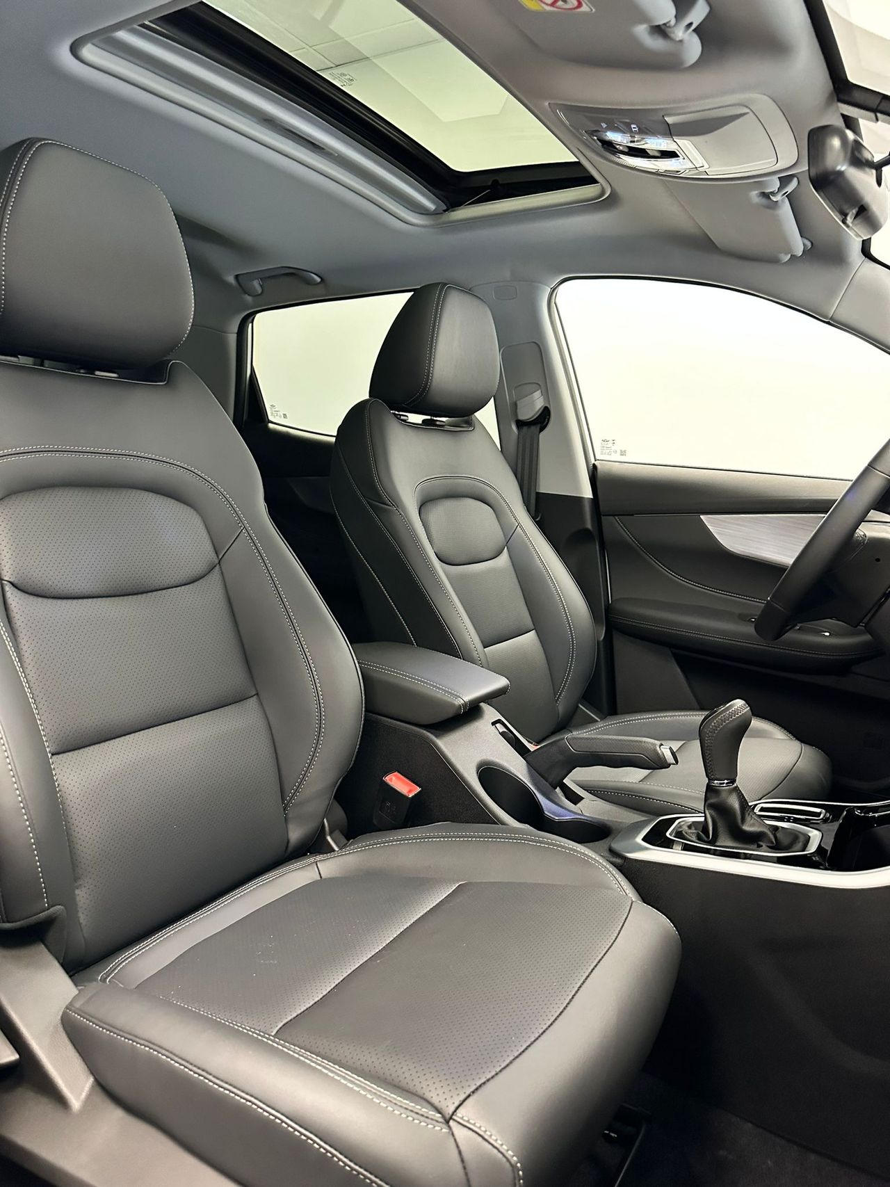 Foto DR Automobiles DR5 32