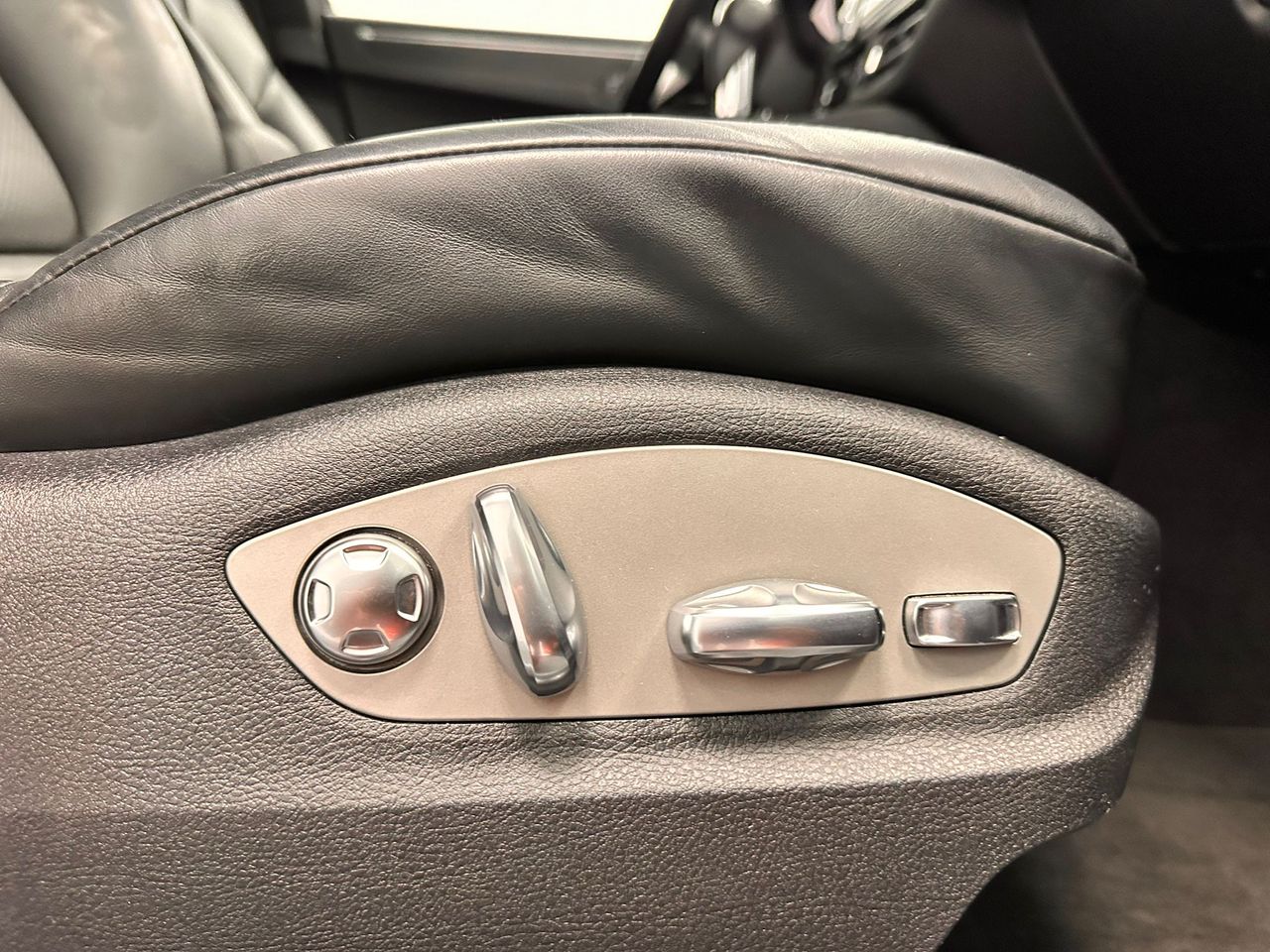 Foto Porsche Macan 42