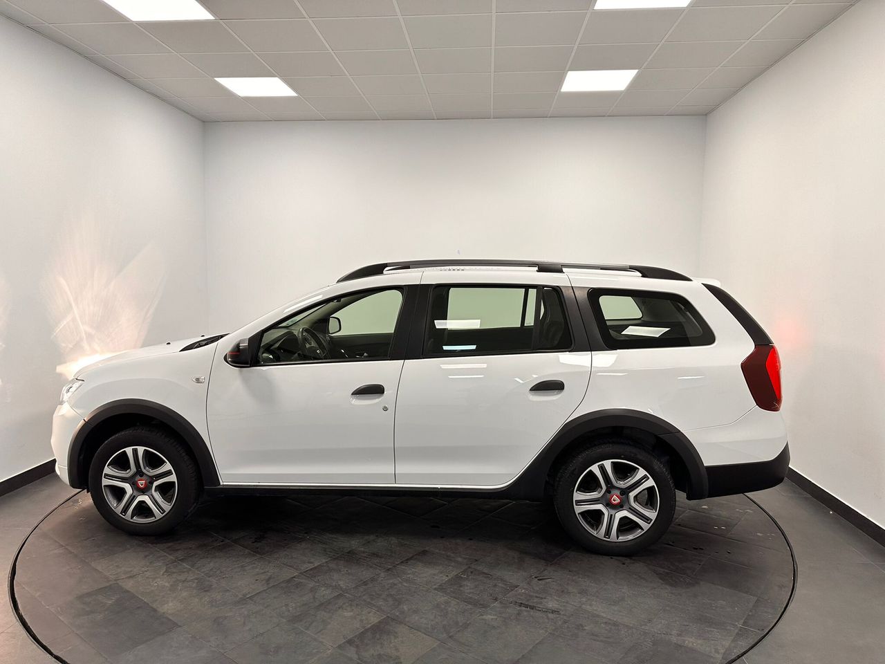 Foto Dacia Logan 13