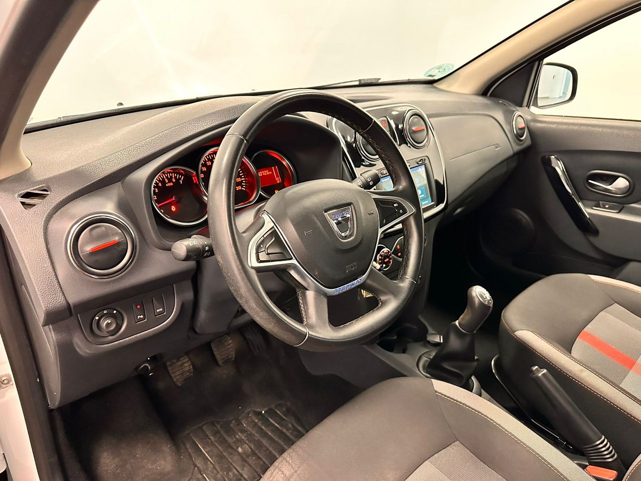 Foto Dacia Logan 27
