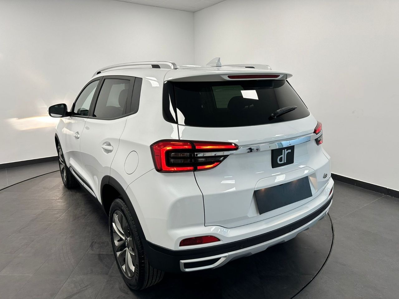 Foto DR Automobiles DR5 4