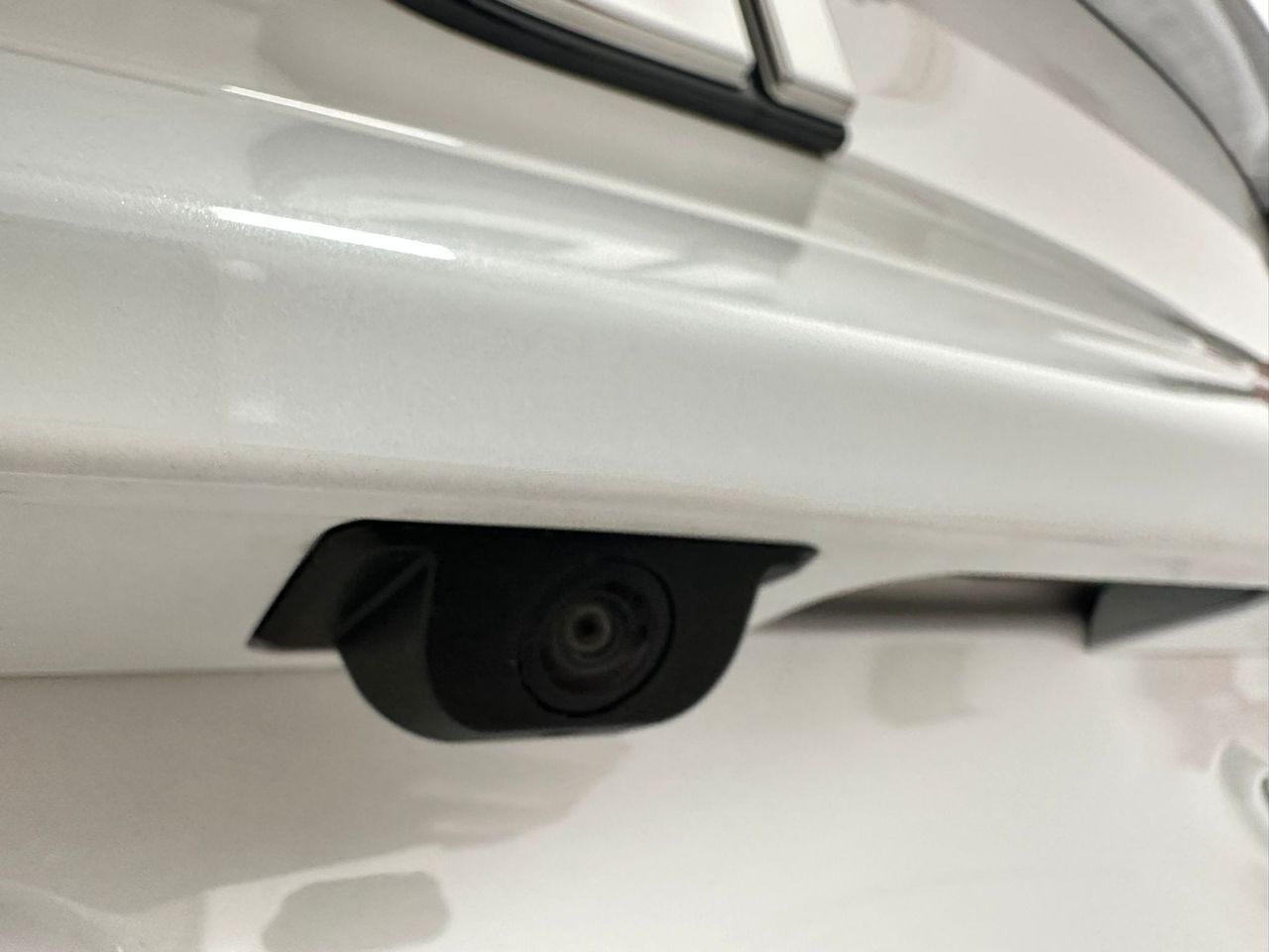 Foto DR Automobiles DR5 8