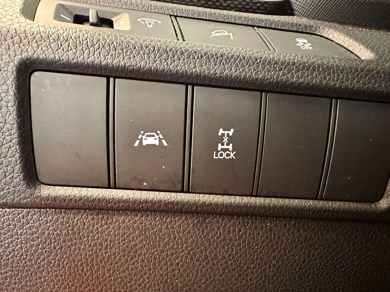 Foto Hyundai Santa Fe 28