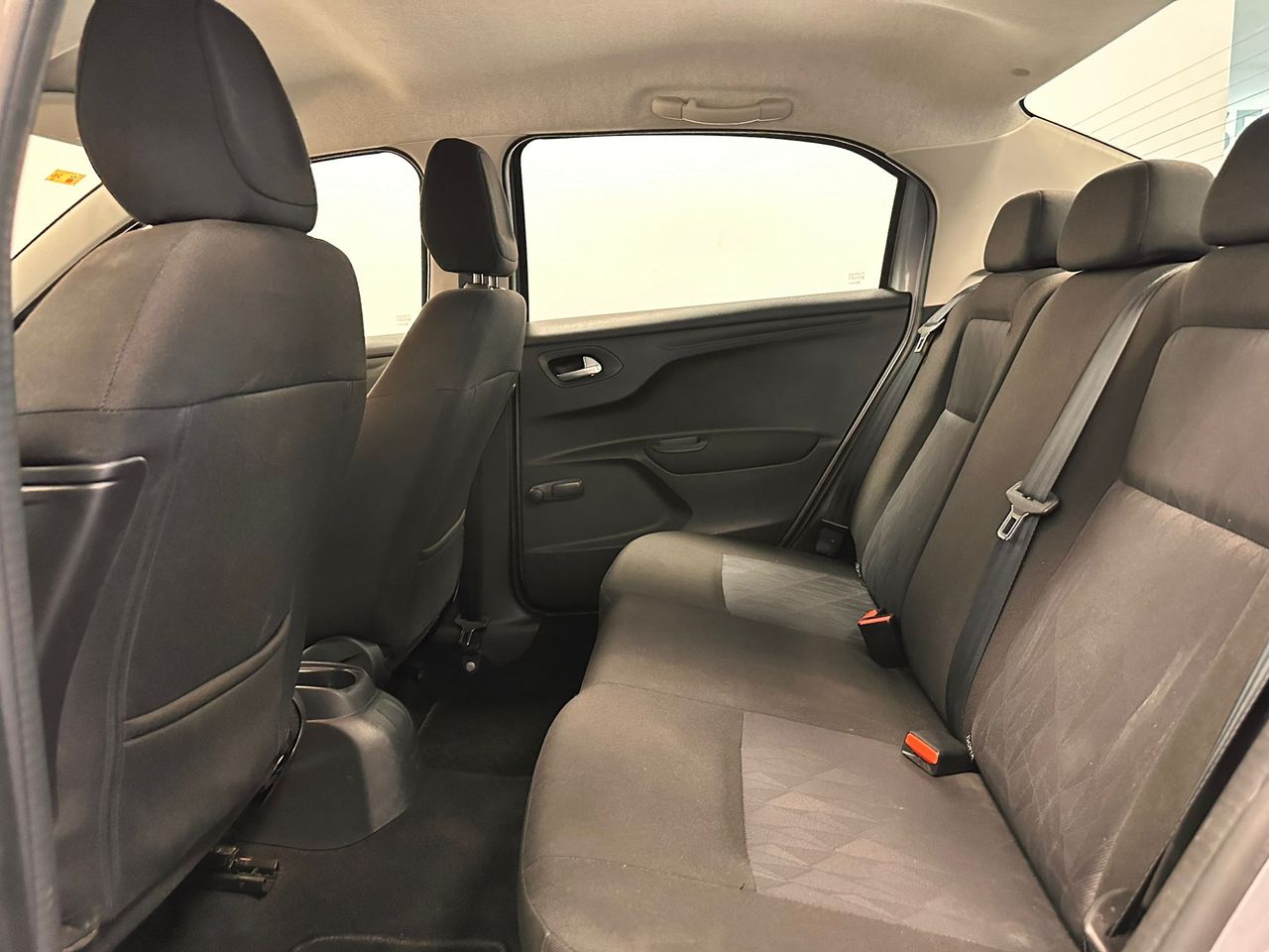 Foto Citroën C-Elysèe 28