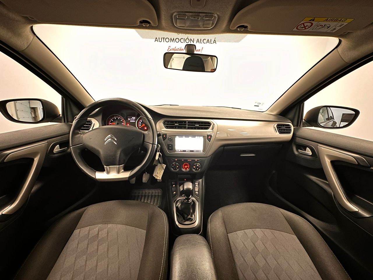Foto Citroën C-Elysèe 21