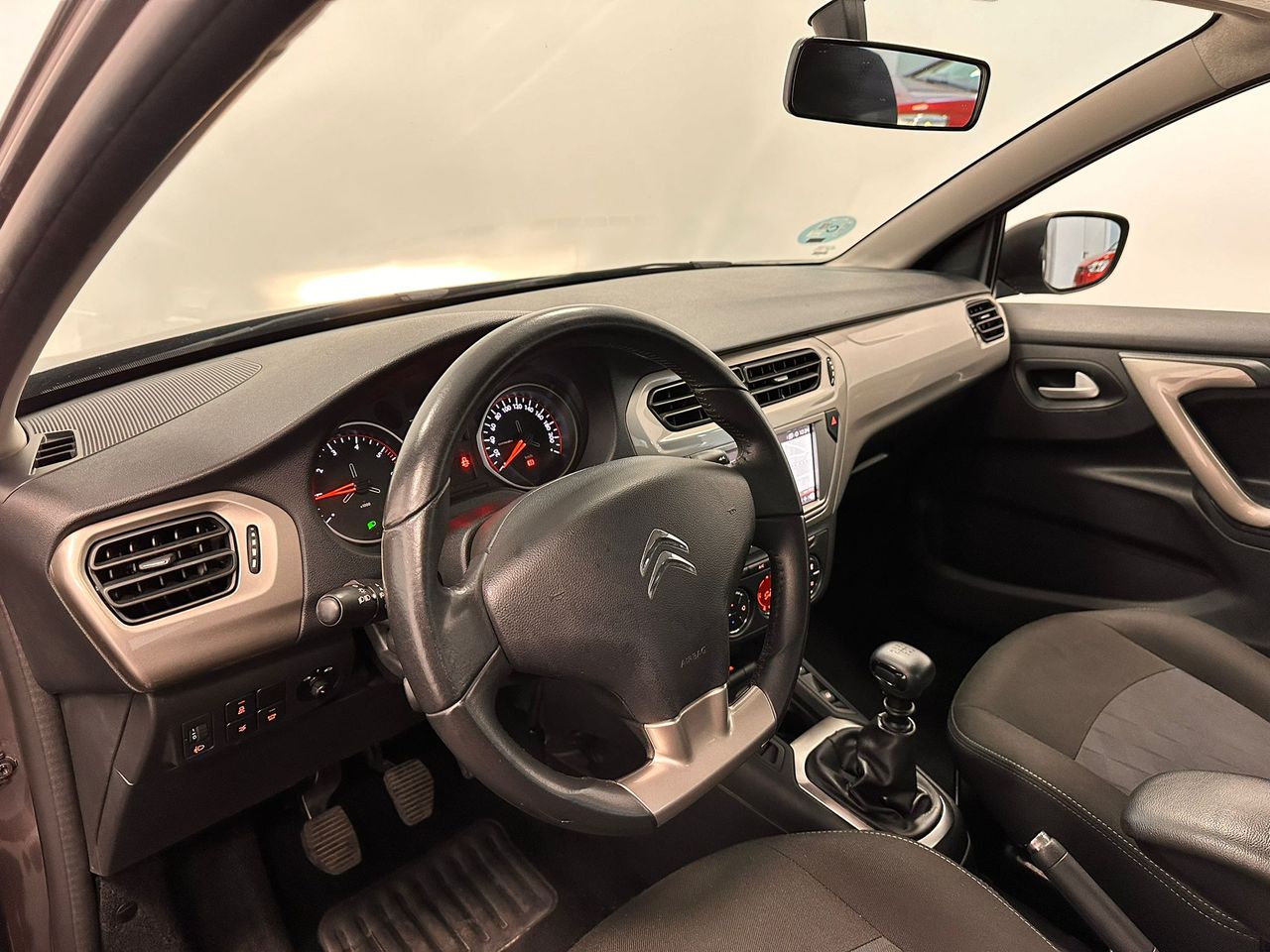 Foto Citroën C-Elysèe 22