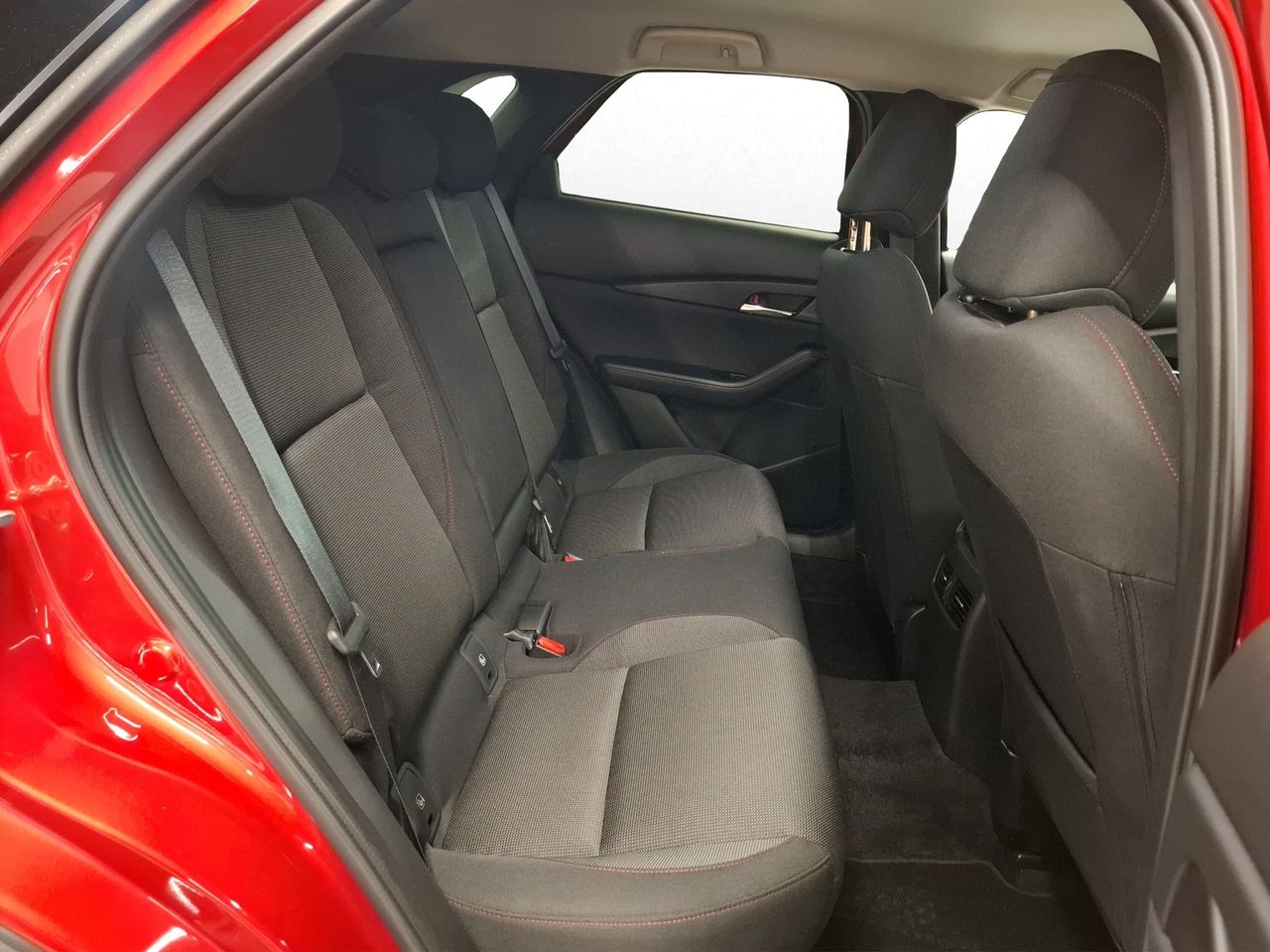 Foto Mazda CX-30 18