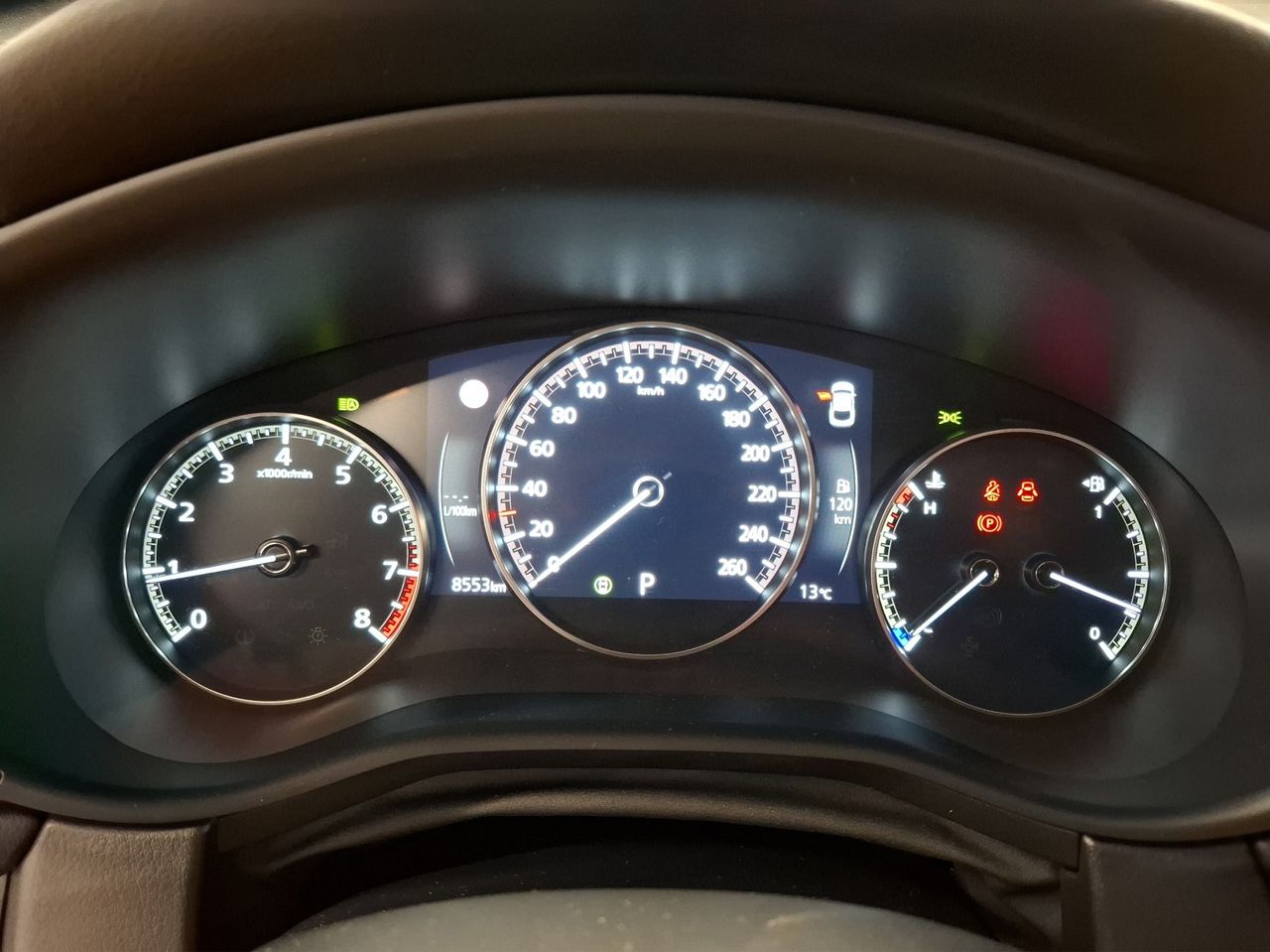 Foto Mazda CX-30 22