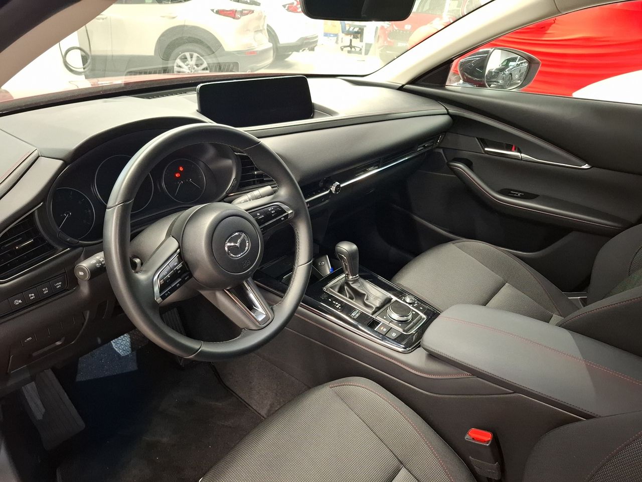 Foto Mazda CX-30 32
