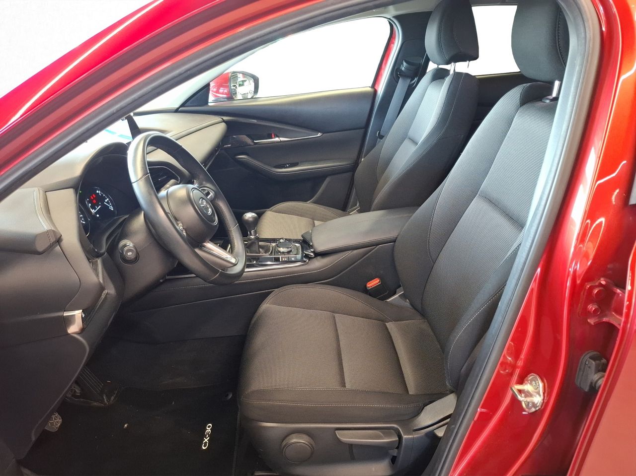 Foto Mazda CX-30 9