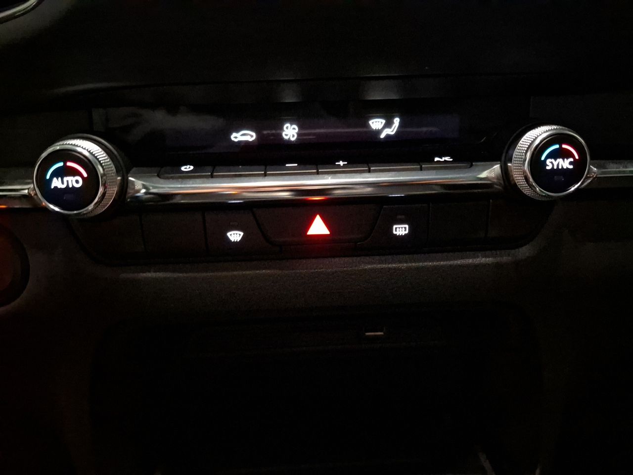 Foto Mazda CX-30 22