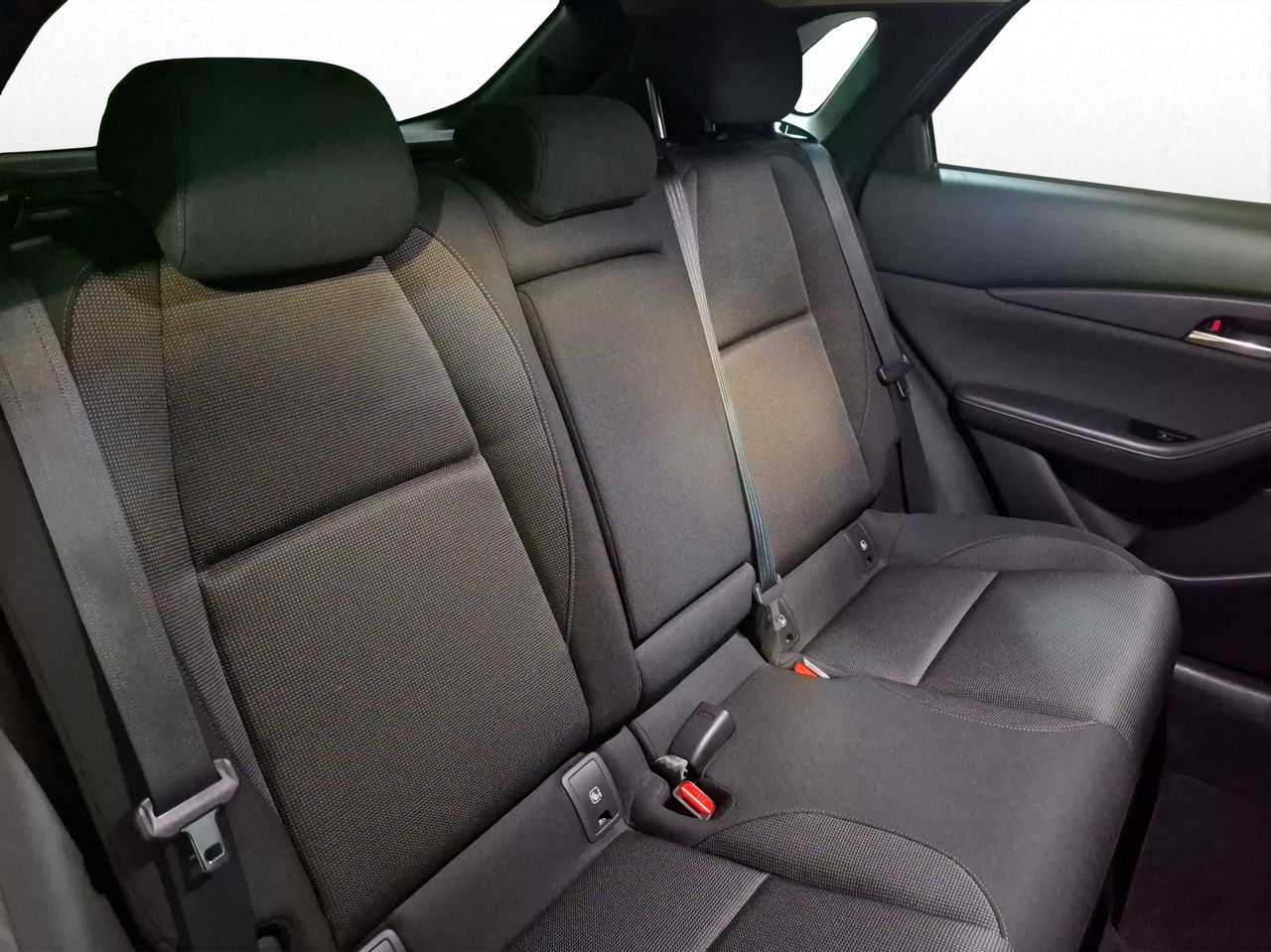 Foto Mazda CX-30 16