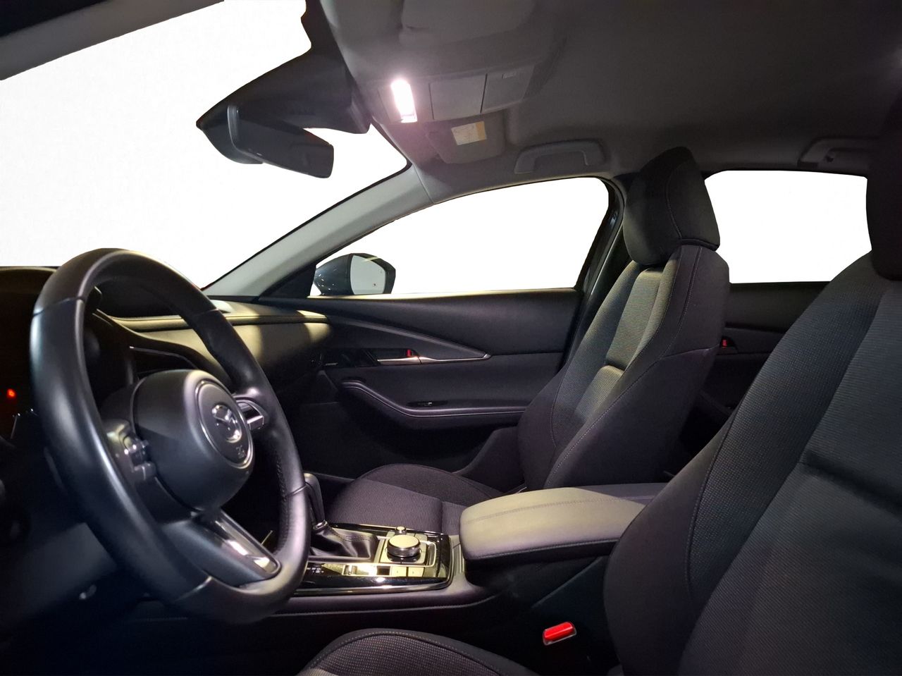 Foto Mazda CX-30 28