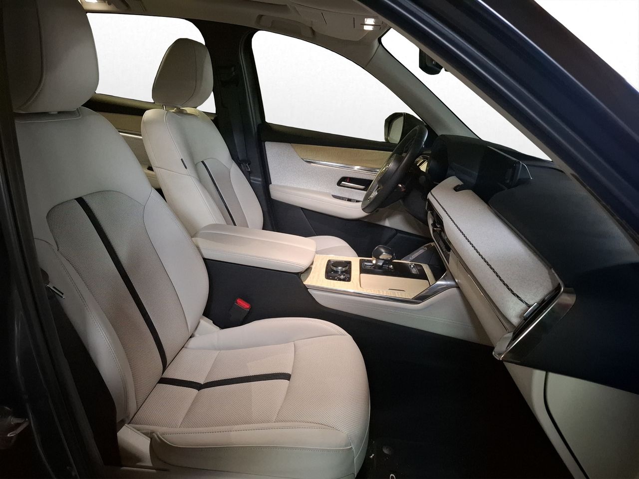 Foto Mazda CX-60 17