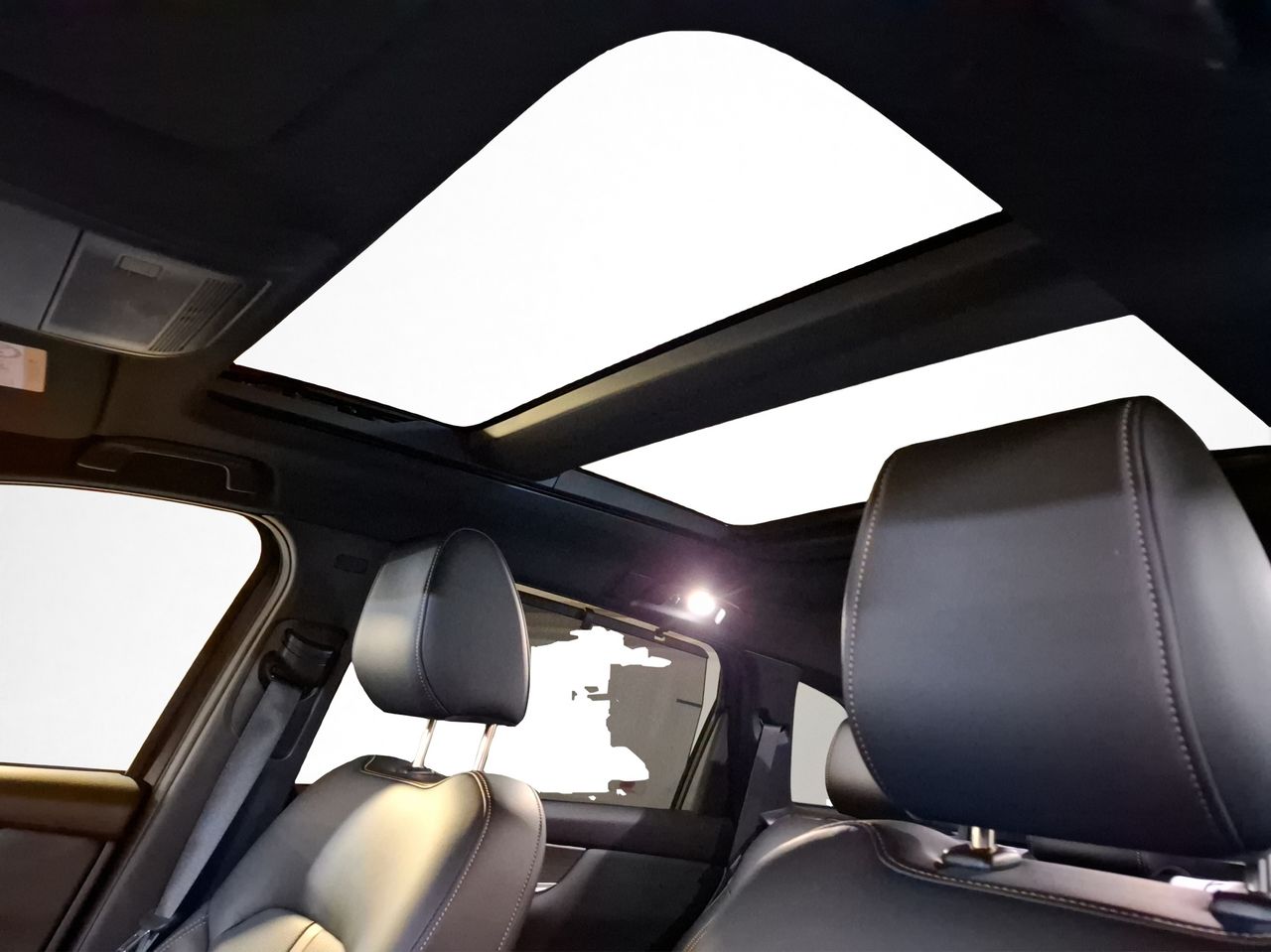 Foto Mazda CX-80 26