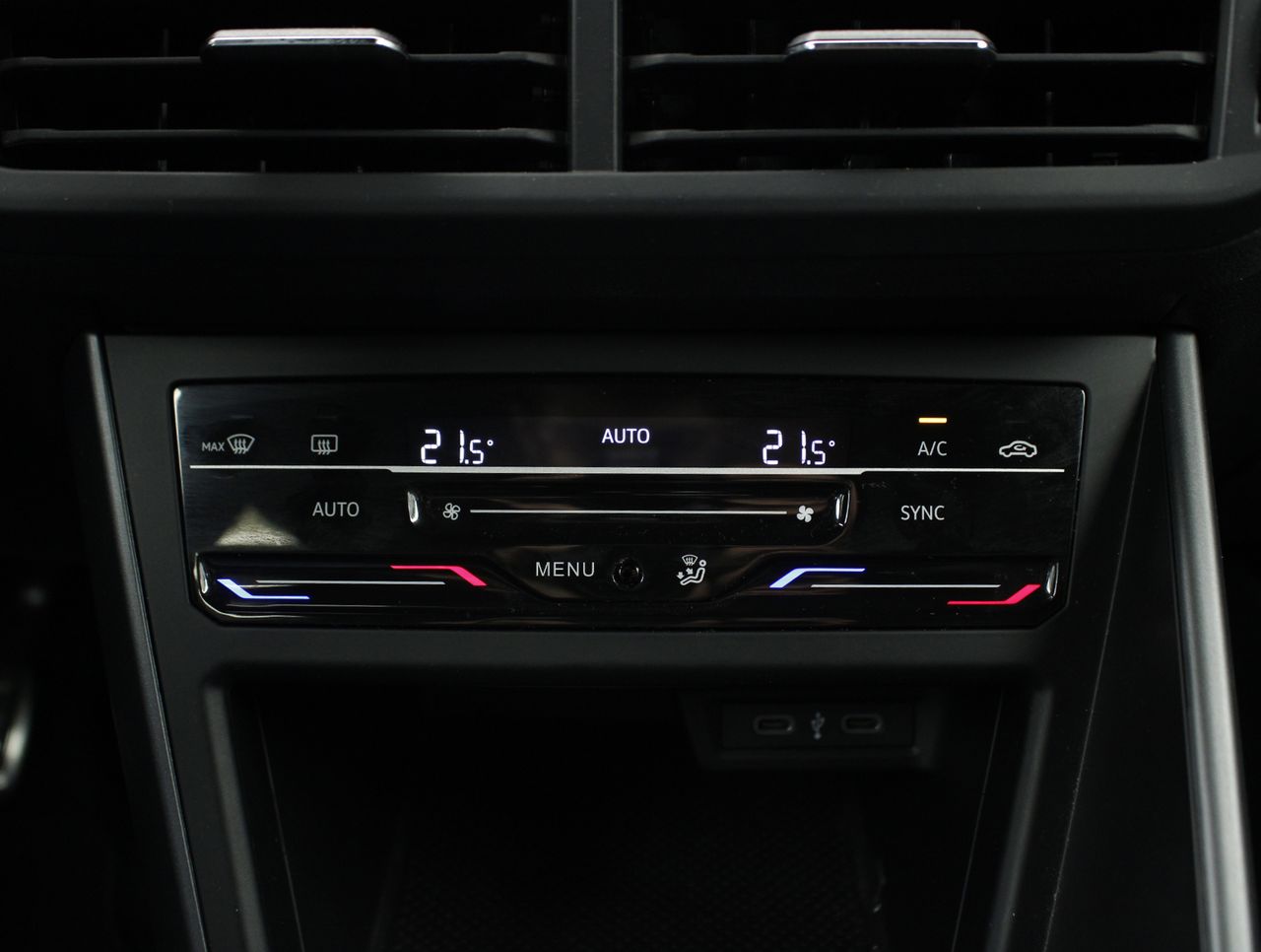 Foto Volkswagen Taigo 11