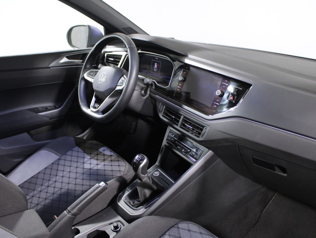 Foto Volkswagen Taigo 15