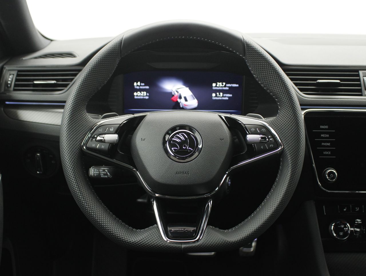 Foto Skoda Superb 13