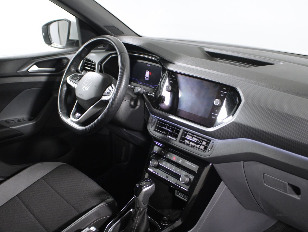 Foto Volkswagen T-Cross 15