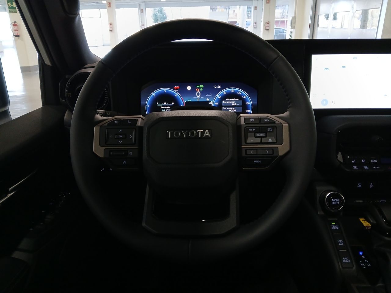 Foto Toyota Land Cruiser 13