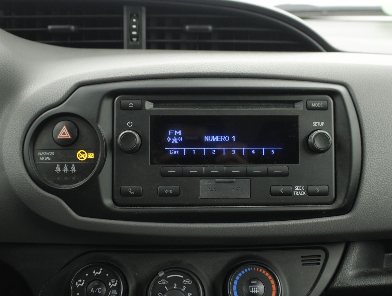 Foto Toyota Yaris 12