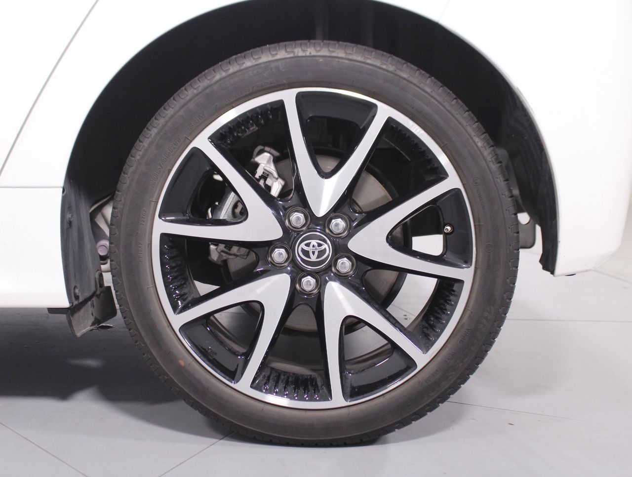 Foto Toyota Yaris 8