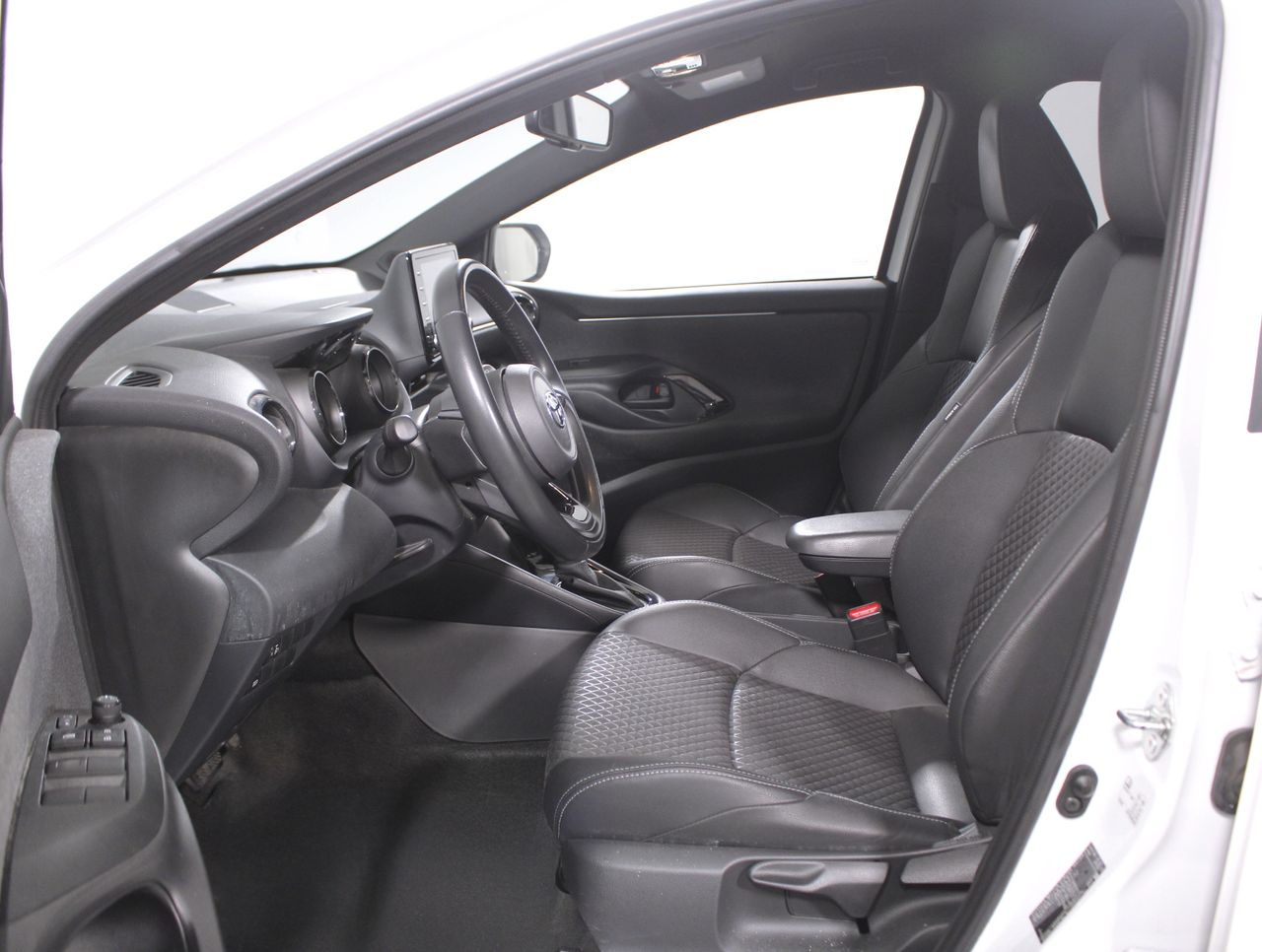 Foto Toyota Yaris 27