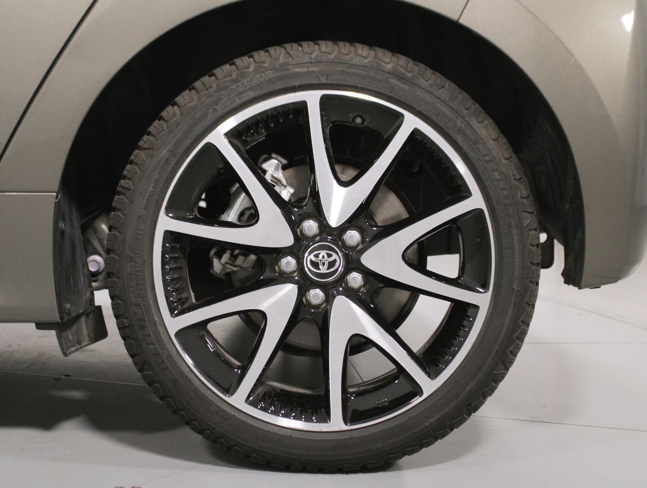 Foto Toyota Yaris 8