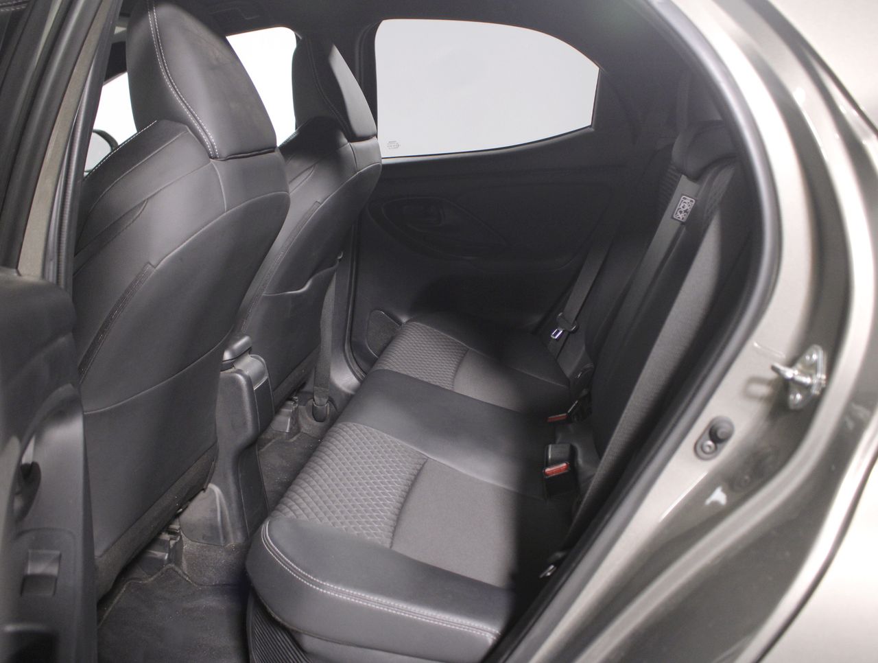 Foto Toyota Yaris 26