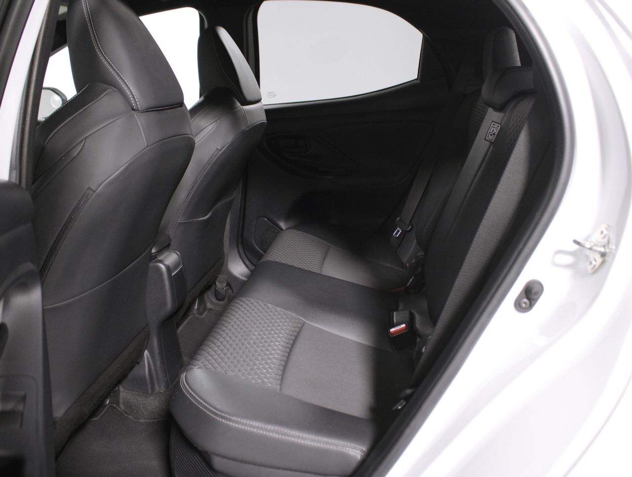Foto Toyota Yaris 26