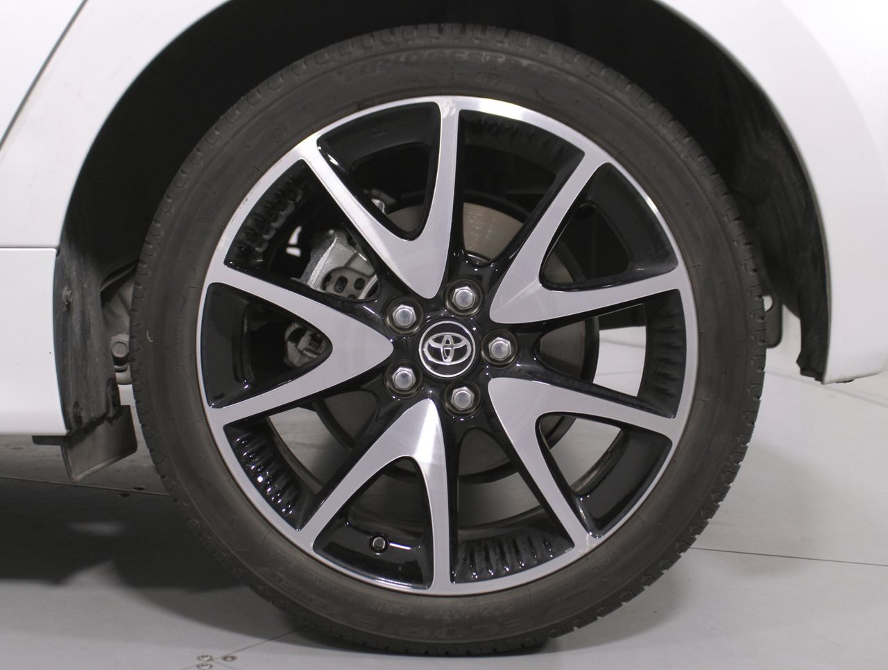 Foto Toyota Yaris 8