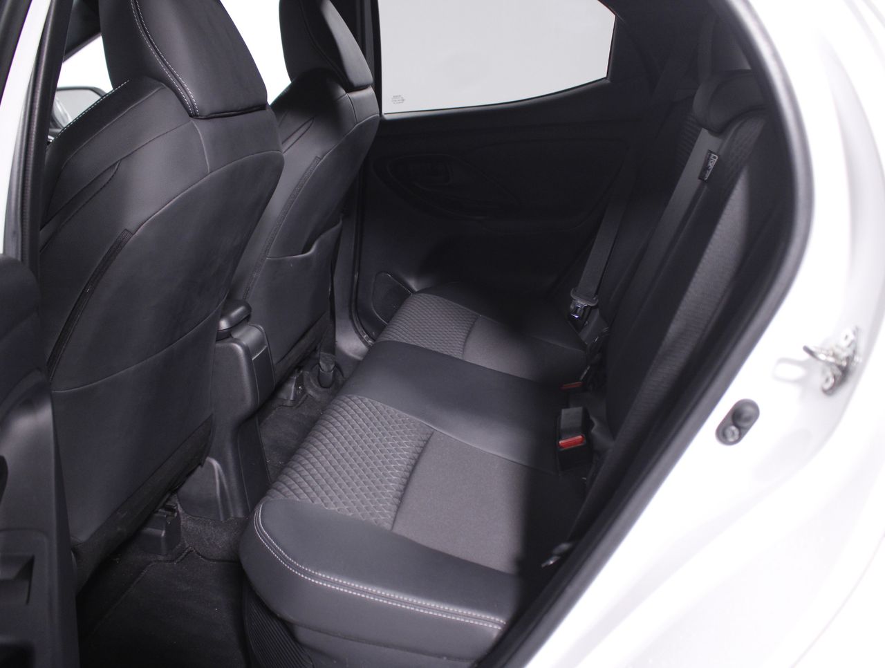 Foto Toyota Yaris 26