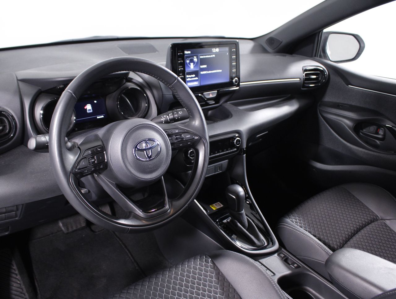 Foto Toyota Yaris 28