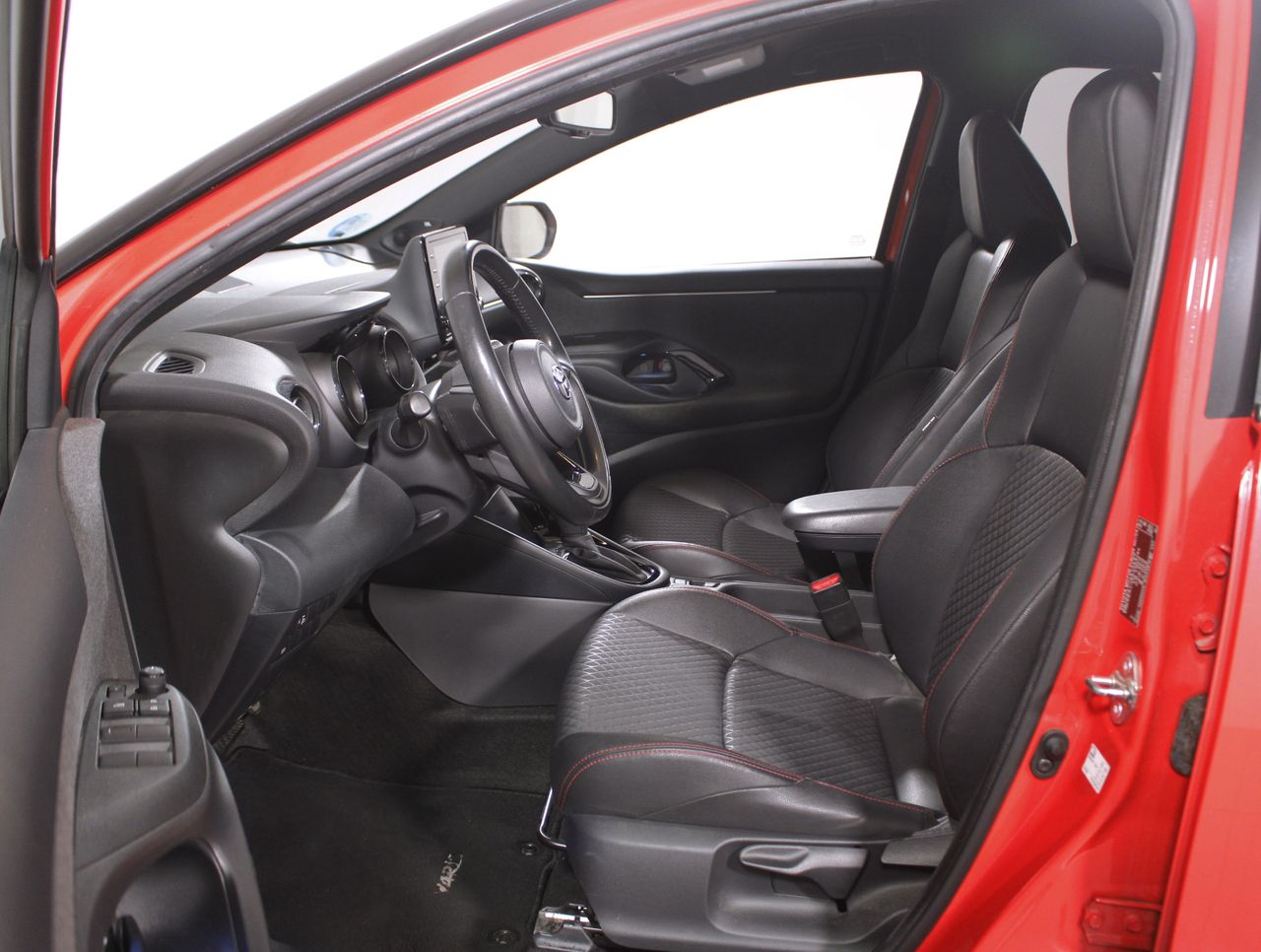 Foto Toyota Yaris 27