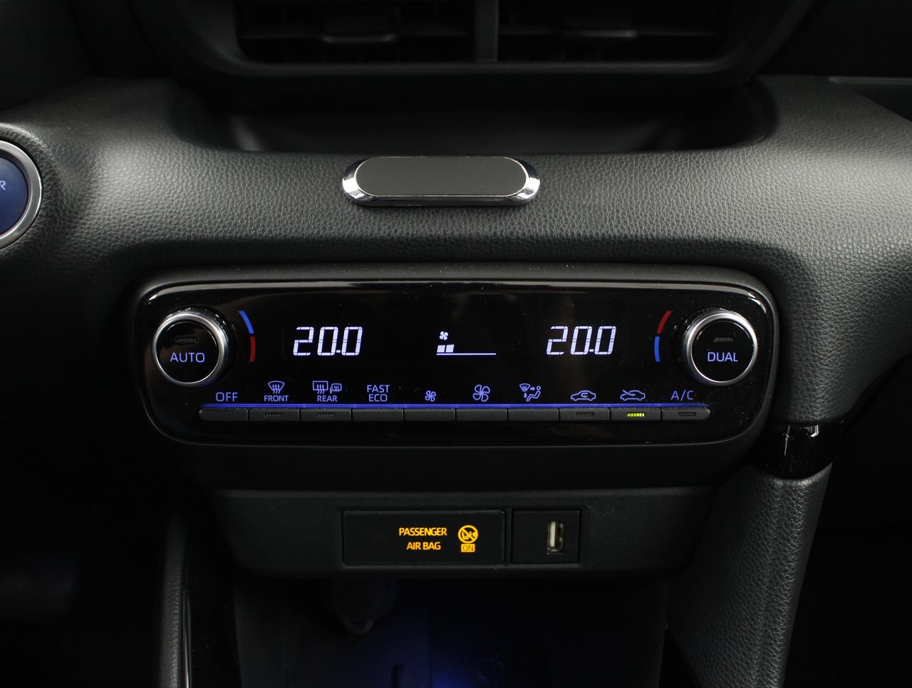 Foto Toyota Yaris 11