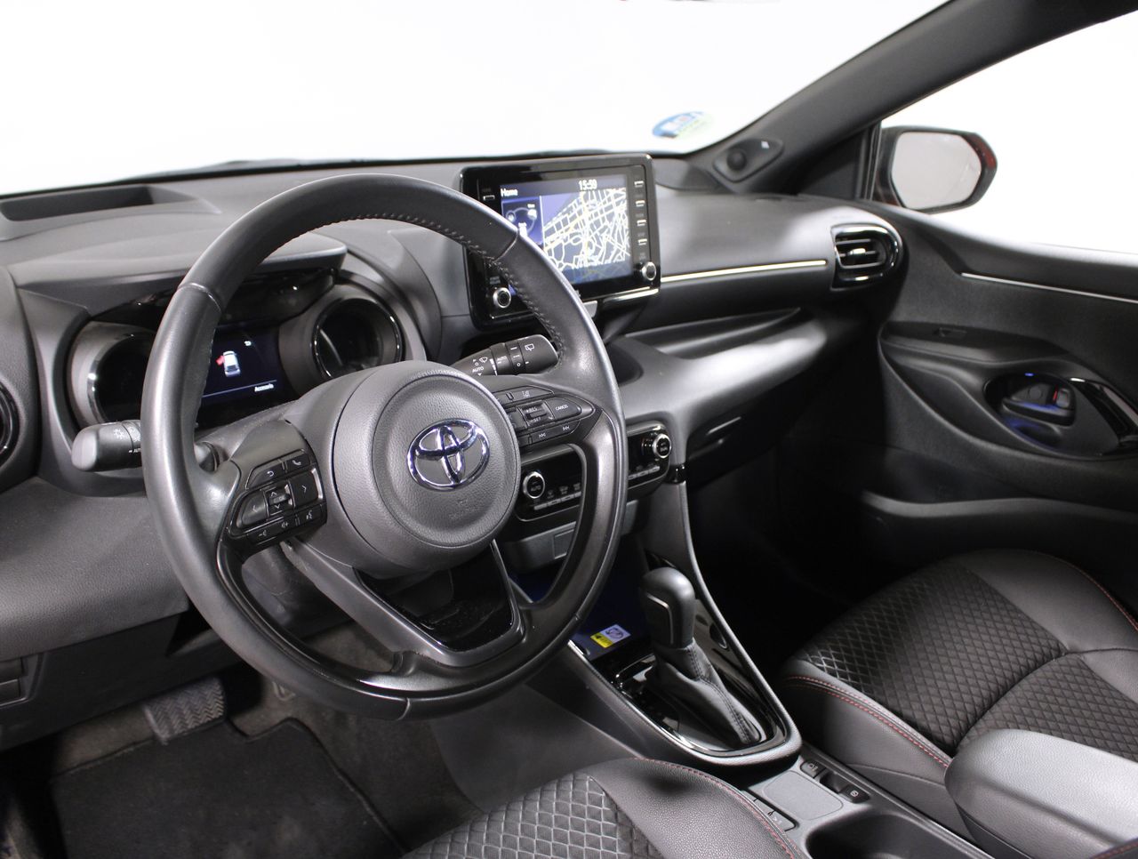Foto Toyota Yaris 28