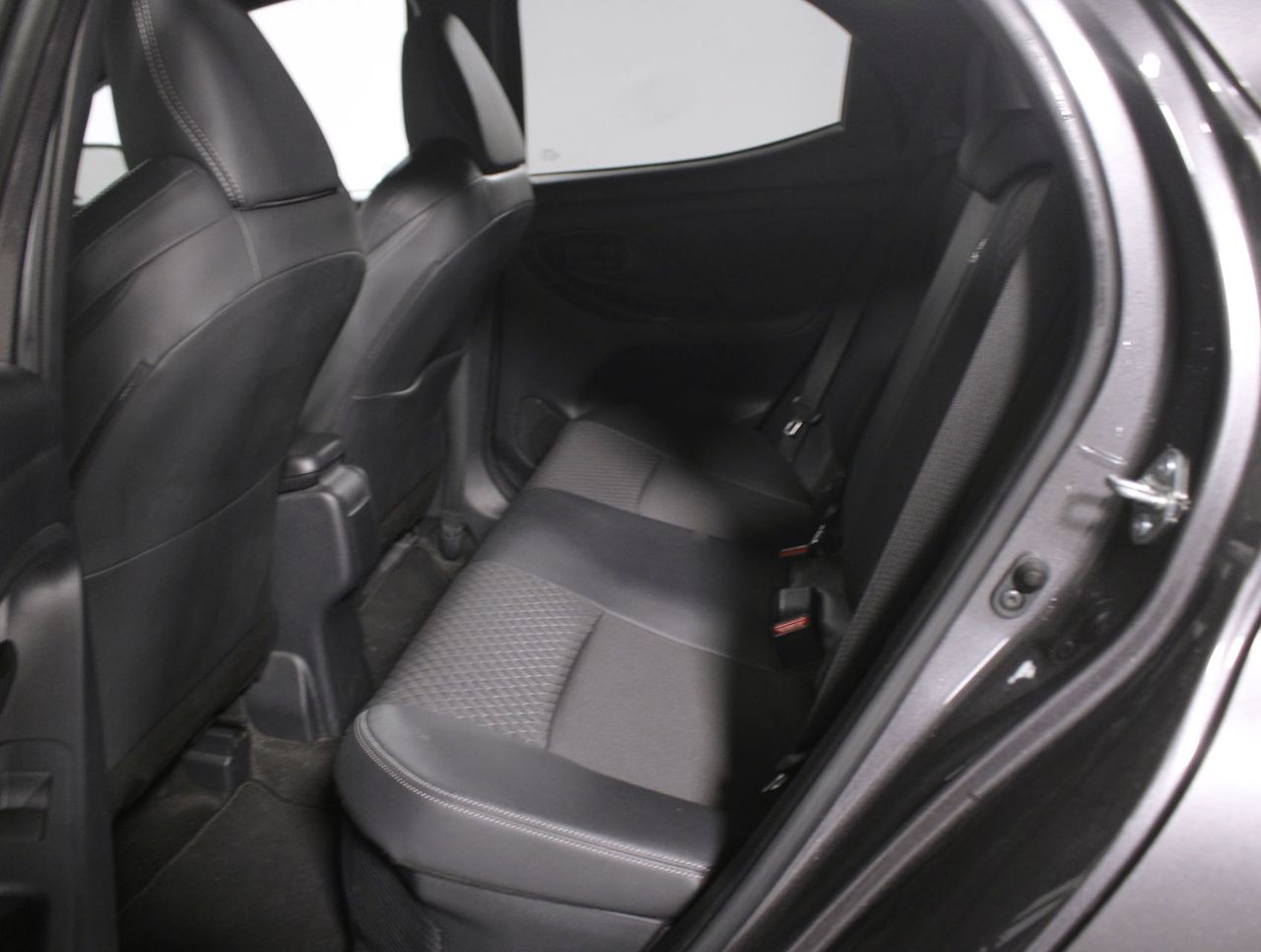 Foto Toyota Yaris 26