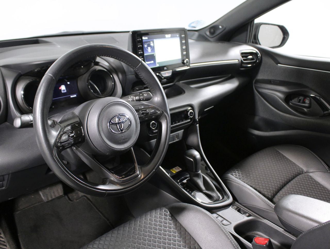 Foto Toyota Yaris 28