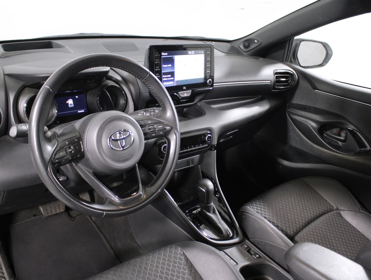 Foto Toyota Yaris 28