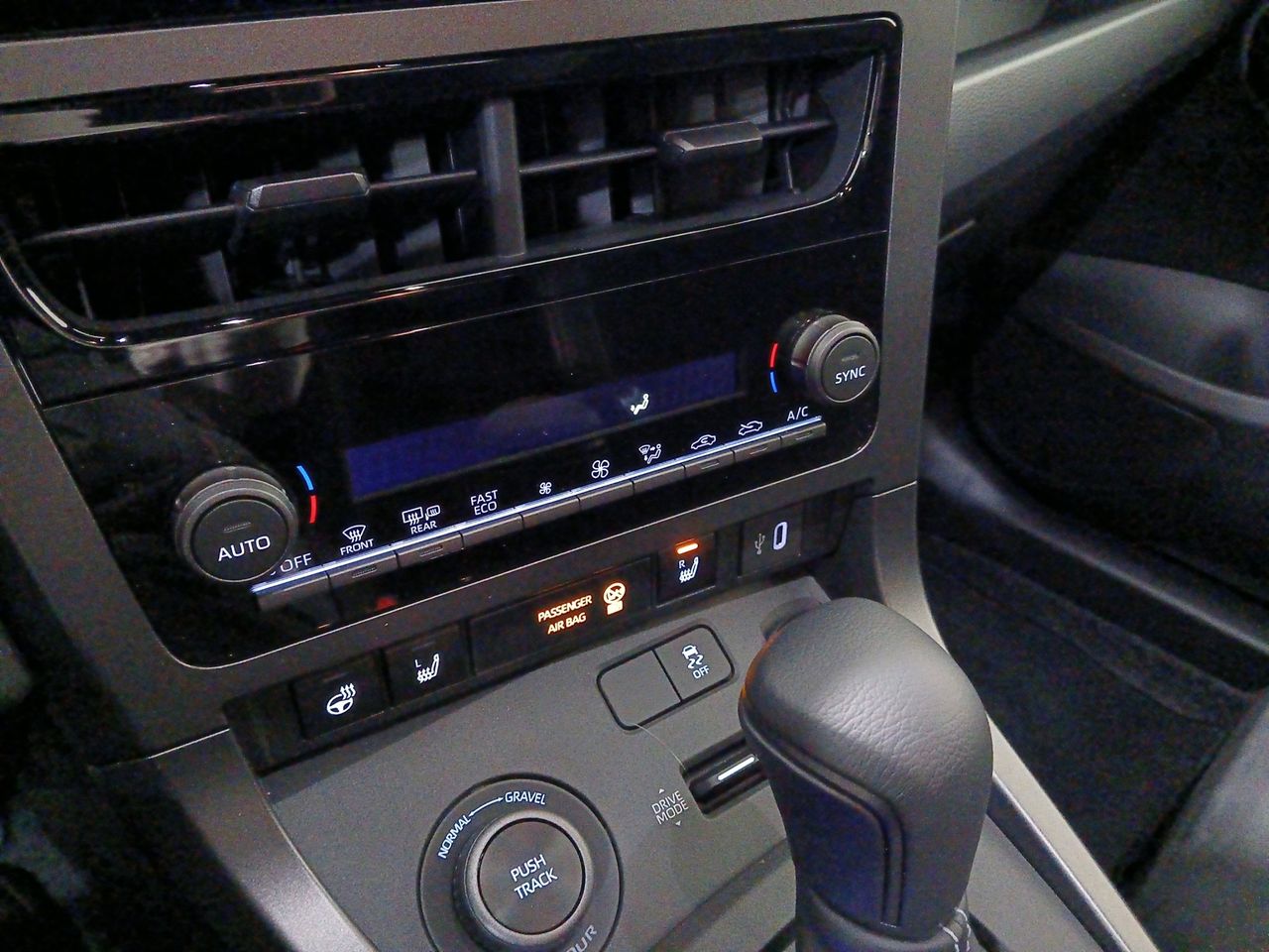 Foto Toyota Yaris 11