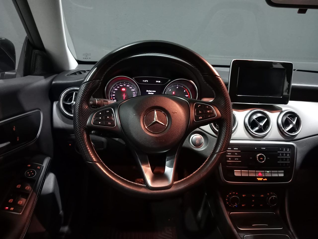 Foto Mercedes-Benz Clase CLA 6