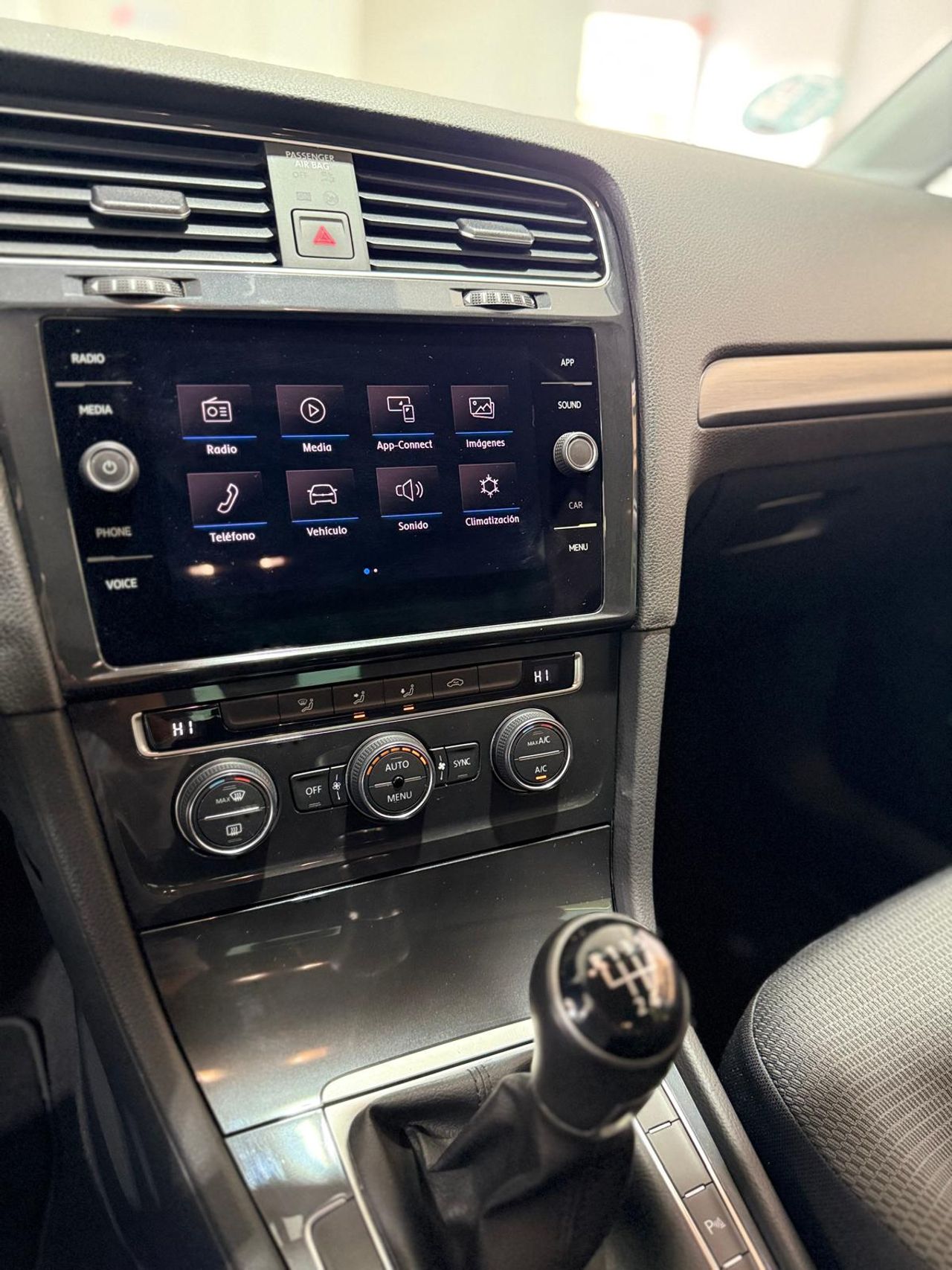 Foto Volkswagen Golf 8