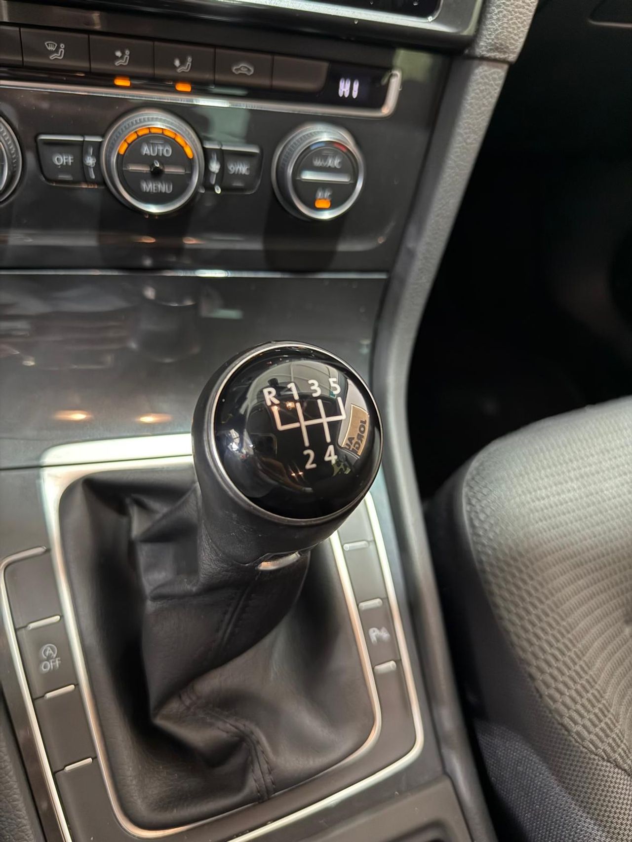 Foto Volkswagen Golf 9