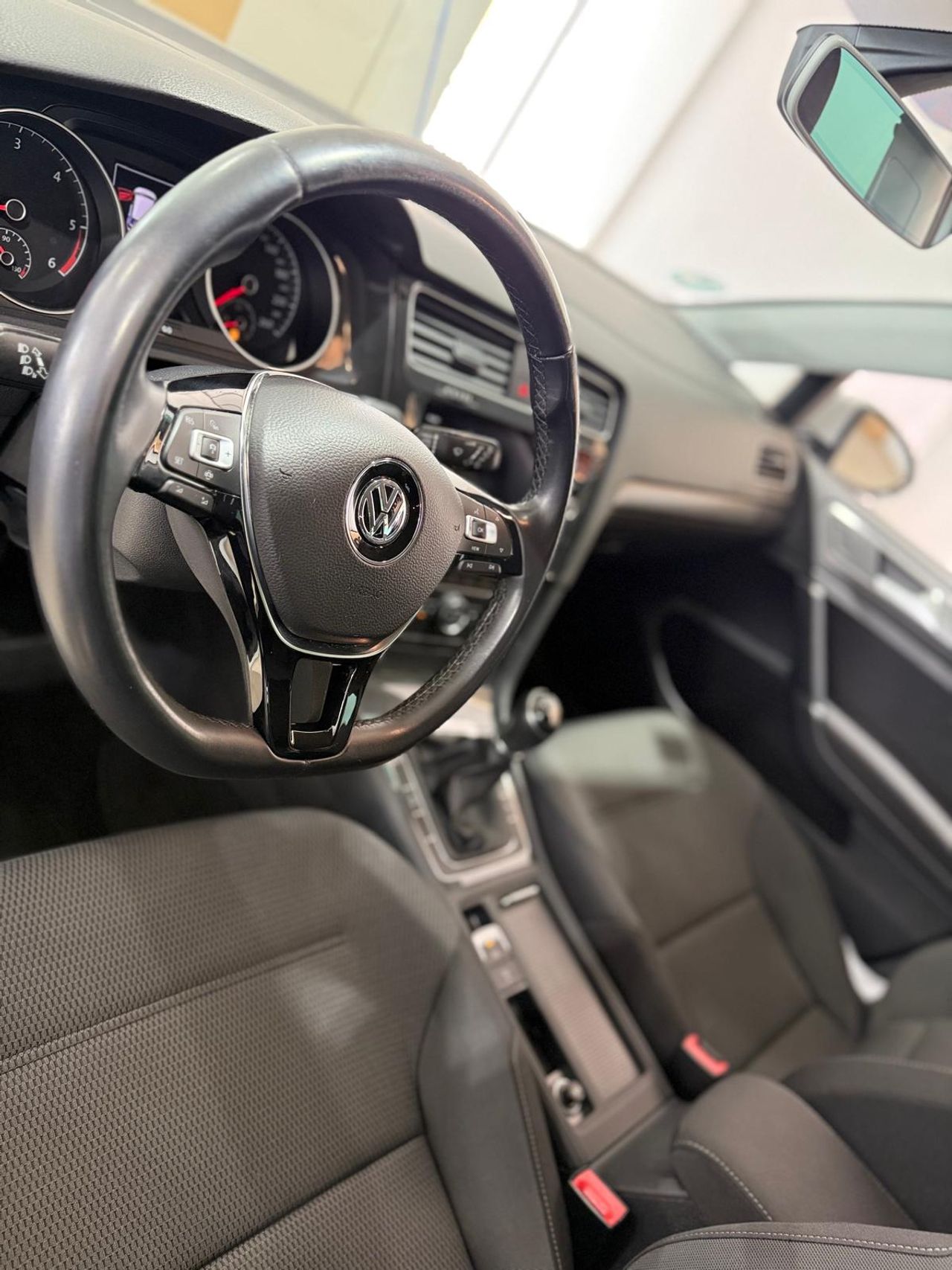 Foto Volkswagen Golf 19
