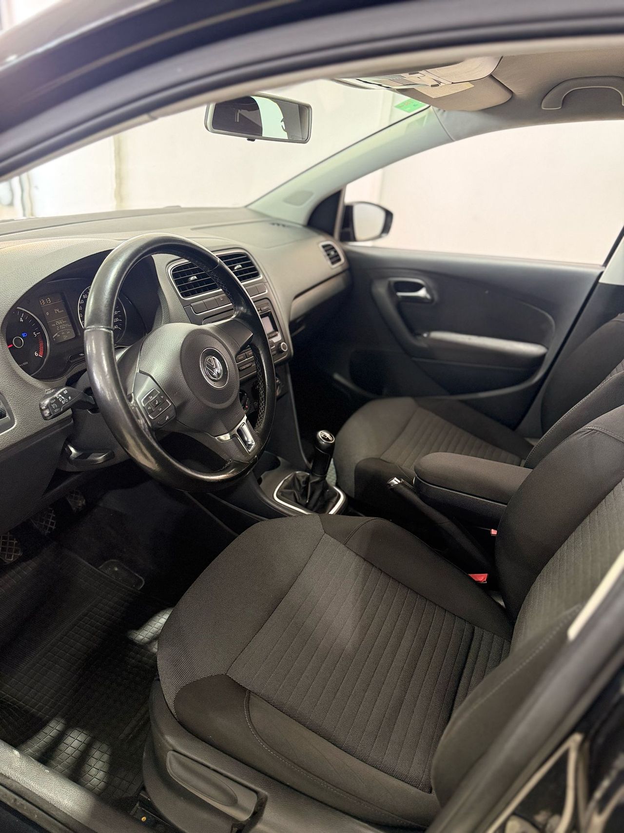 Foto Volkswagen Polo 14