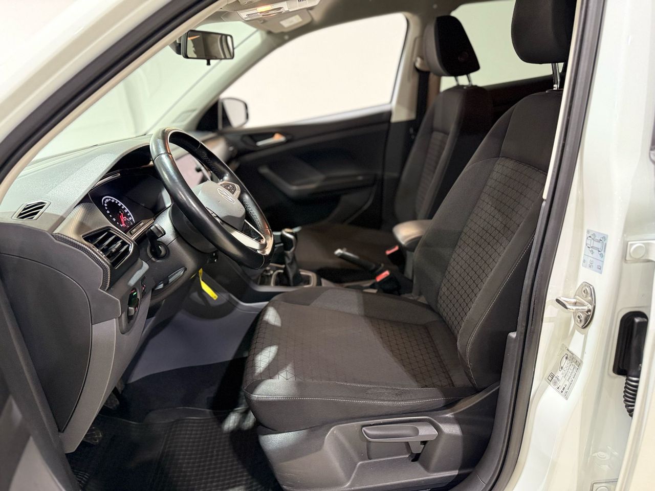 Foto Volkswagen T-Cross 22