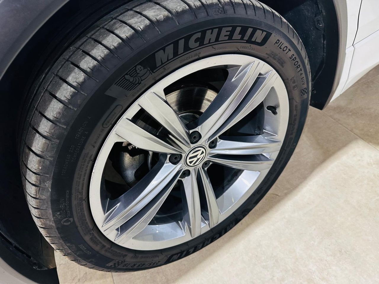 Foto Volkswagen Tiguan 5