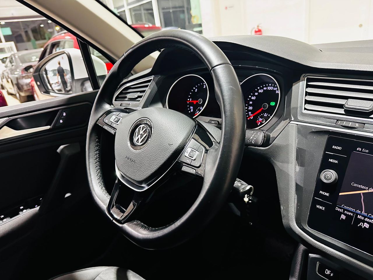 Foto Volkswagen Tiguan 16