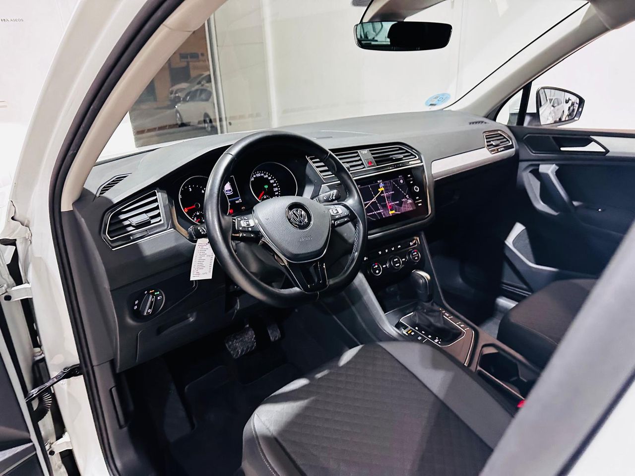 Foto Volkswagen Tiguan 17