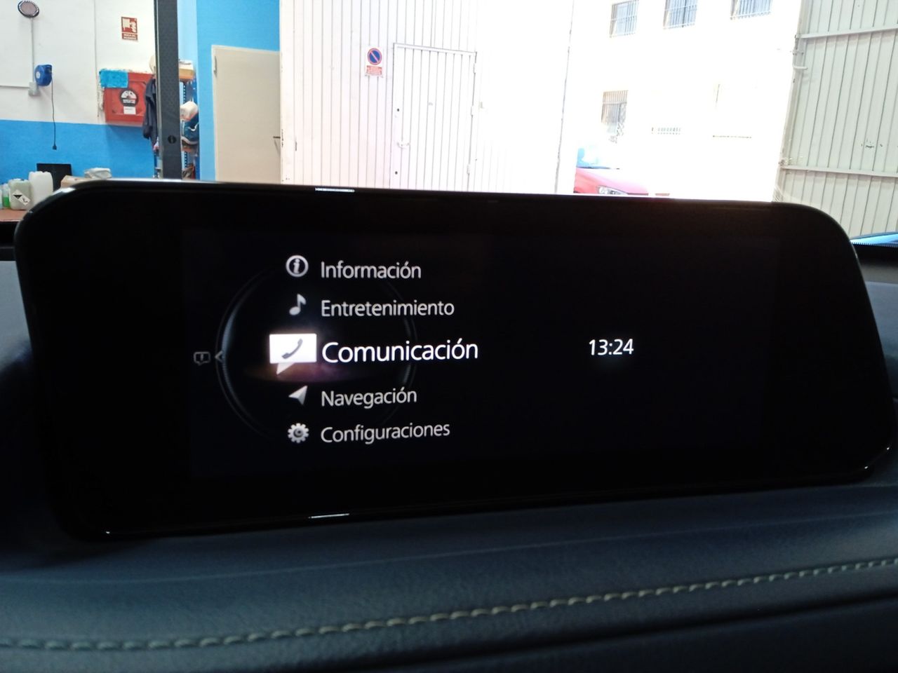 Foto Mazda CX-30 13
